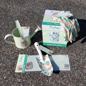 BRAND NEW Pusheen Box Spring Exclusives - Gardening Sloth Plants Theme